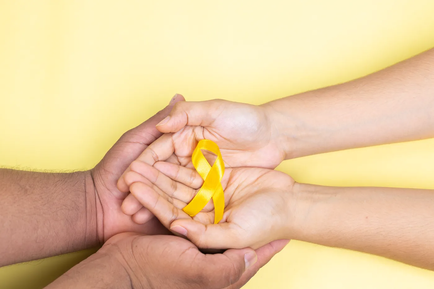 Panglica aurie — simbolul luptei împotriva cancerului la copii