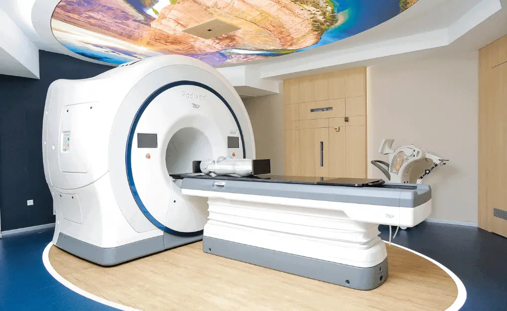 Radixact — TomoTherapy ghidată imagistic